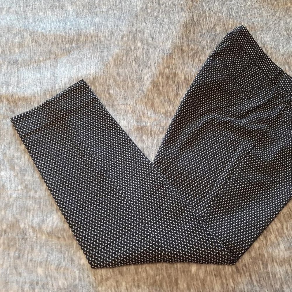 EUC navy white Sloan pants size 8